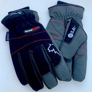 New XL Winter Snowboard/ski gloves